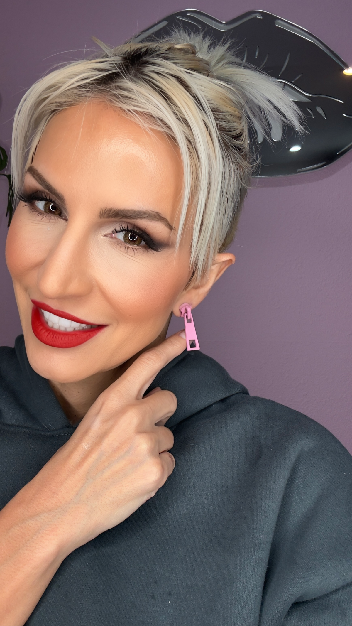 Eye-Catching Zipper Earrings – The Ultimate Compliment Magnet