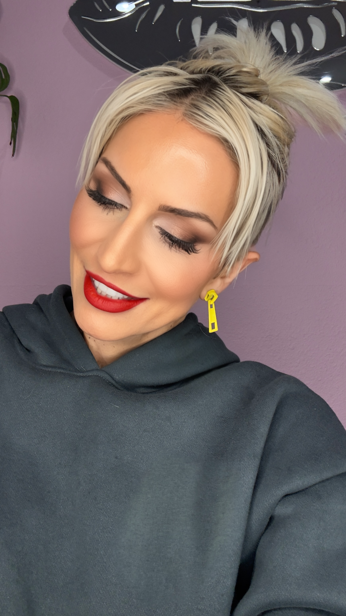 Eye-Catching Zipper Earrings – The Ultimate Compliment Magnet
